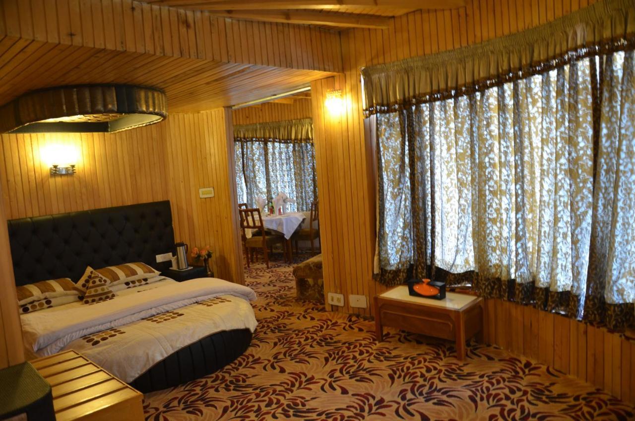 Hotel Hilltop Gulmarg JAMMU AND KASHMIR Exterior foto